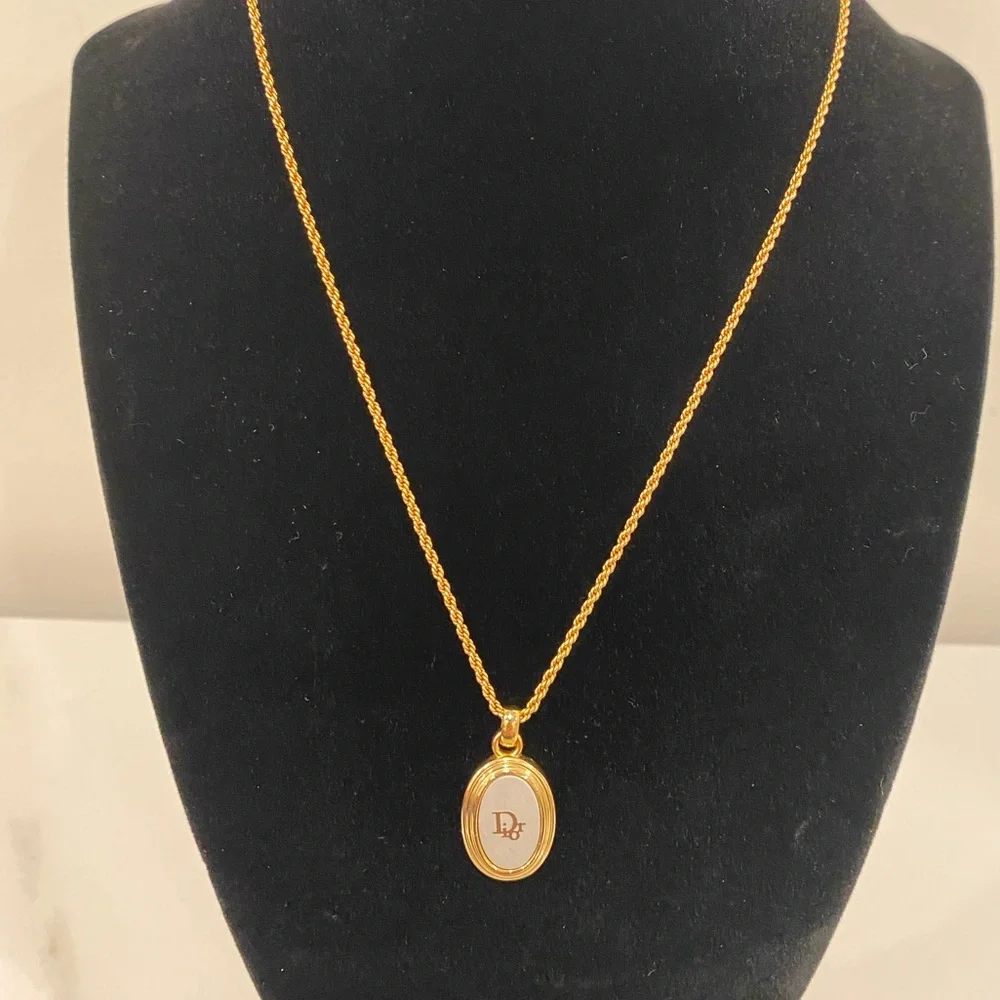 Vintage Dior Logo Oval Necklace - Picture 3 of 14